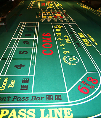 포토 JPG 해외이미지 사람없음 초록색 거래 신용카드 도박 주사위 딜러 펠트 해외포토 컬러 금융 파일형식 천_직물 이미지허브