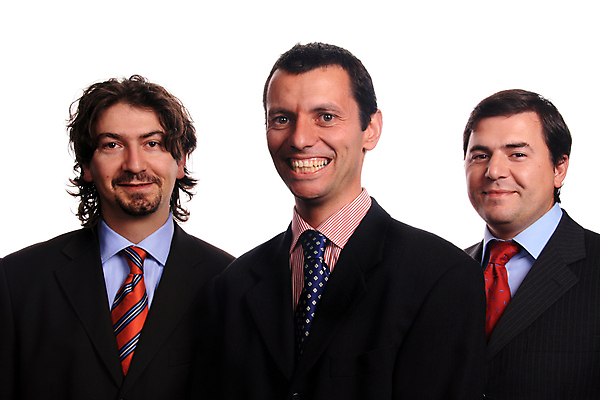 포토 JPG 해외이미지 백인 직업 남자 행복 포즈 생각 비즈니스 사업가 관계 성공 넥타이 노동자 서기 사람 소년 성인 세명 사무실 흰색 비즈니스맨 4 그룹 경영자 약속 고립 바보 치프 해외포토 서양인 잡화 감정 어린이 컬러 컨셉 모션 숫자 직장인 리더 파일형식 이미지허브