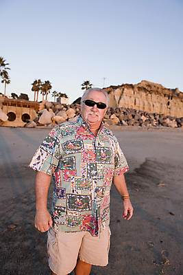 포토 JPG 해외이미지 라이프스타일 행복 모래 파도 셔츠 크리스마스 휴식 건강 한명 물 뷰티 평화 미국 일몰 서핑 재산 캘리포니아 하와이인 해외포토 자연요소 외국인 1 기념일 감정 바다 컨셉 상의 북아메리카 사람 생활 금융 노을 수상스포츠 파일형식 이미지허브