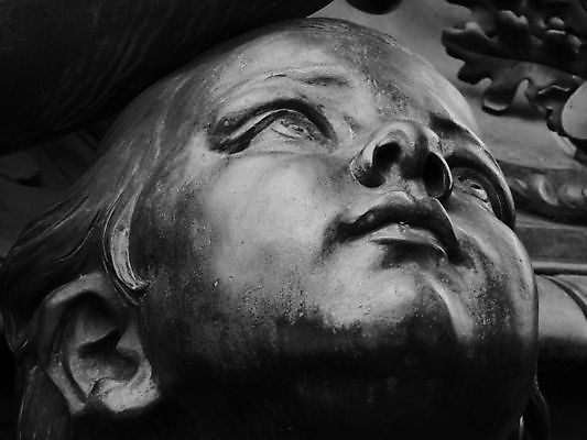 포토 JPG 해외이미지 응시 얼굴 어린이 상상 천사 친절 미술 사람없음 머리 검은색 침묵 꿈 올려보기 프랑스 흰색 아기 만족 프랑스어 파리(프랑스) 해외포토 문자 시선 감정 유럽 컬러 모션 문화예술 사람 신체부위 소리 파일형식 이미지허브