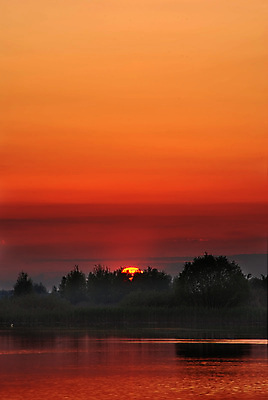 포토 JPG 해외이미지 해외풍경 호수 자연 하늘 사람없음 야외 태양 일몰 야간 폴란드 해외포토 자연요소 해외 유럽 풍경 노을 생태계 파일형식 이미지허브
