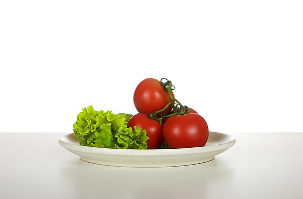 포토 JPG 해외이미지 라이프스타일 접시 음식 조각 잎 농업 다이어트 채소 탁자 건강 사람없음 빨간색 초록색 여름 컬러풀 주스 샐러드 흰색 신선 닫기 맛 상추 칼로리 비타민 C 내추럴 채식주의자 해외포토 식물 식기 알파벳 계절 산업 음료 컬러 가구 컨셉 모션 생활 채식 영양소 파일형식 이미지허브