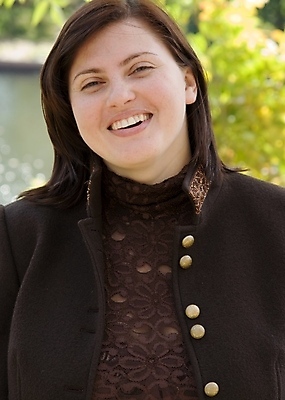 포토 JPG 해외이미지 식물 백인 모델 1 계절 공원 여자 얼굴 백그라운드 단풍 잎 한명 사람 성인 야외 초록색 강 햇빛 뷰티 노란색 정원 맑음 떨어짐 땅 사인 흙더미 유일 해외포토 서양인 공공시설 컬러 컨셉 날씨 신체부위 태양 흙 파일형식 더미 이미지허브