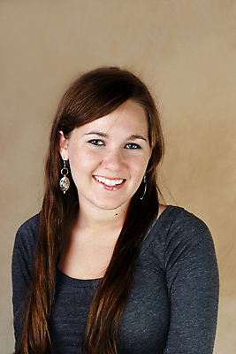 포토 JPG 해외이미지 모델 응시 여자 행복 얼굴 어린이 포즈 학교 청소년 건강 한명 미소 사람 앉기 10대 청춘 유행 귀걸이 표현 신선 치아 그림 리빙 주근깨 내추럴 해외포토 1 시선 교육 감정 컨셉 장신구 모션 표정 신체부위 점 소화기관 파일형식 이미지허브