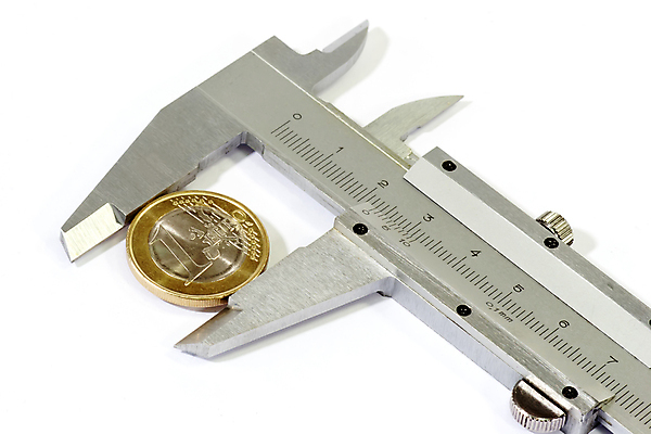 포토 JPG 해외이미지 1 산업 조각 돈 사람없음 금융 경제 금속 동전 기구 엔지니어 시장 수리 미끄럼틀 작음 묘사 측정 투자 정비공 길이 공학 계량기 조절 총알 게이지 예산 조작 캘리퍼스 표준 비용 정확 해외포토 교육 무기 컨셉 비즈니스 재질 공구 기술자 재산 놀이기구 크기 파일형식 이미지허브