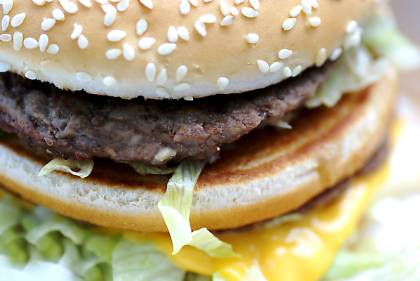 포토 JPG 해외이미지 패스트푸드 실내 근접촬영 사람없음 아웃포커스 햄버거 양상추 인스턴트 정크푸드 패티 햄버거빵 해외포토 음식 빵 뷰포인트 채소 촬영기법 내부 파일형식 이미지허브