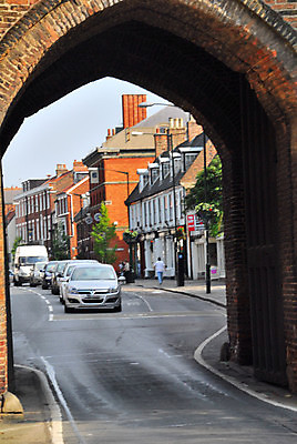 포토 JPG 해외이미지 도로 자동차 사람없음 시장 요크셔테리어 대문 타운 해외포토 길 육상교통 교통시설 문 도시 테리어 파일형식 이미지허브