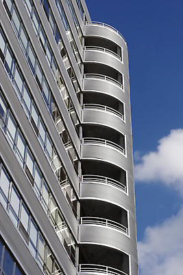포토 JPG 해외이미지 모양 디자인 선 패턴 비즈니스 건축양식 창문 유리 미래 아파트 기술 사람없음 건물 빛 반사 탑 금속 고층빌딩 줄무늬 도시 도심 건축가 질감 상승 각도 대도시 철강 철책 코스모폴리탄 해외포토 직업 건축물 건축 컨셉 무늬 재질 주택 빌딩 칵테일 파일형식 이미지허브