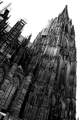 포토 JPG 해외이미지 전통 유럽 기독교 종교 전통문화 여행 결혼 건축양식 하늘 천사 부활절 독일 흑백 사람없음 세로 관광지 성당 교회 여행객 천주교 기도 죽음 도시 영혼 역사 신화 천국 장례 랜드마크 명승지 옛날 초능력 쾰른 해외포토 기념일 건축 나라 문화 종교건축 촬영기법 사람 풍경 이벤트 건물 파일형식 이미지허브