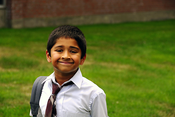 포토 JPG 해외이미지 학생 손 디자인 교육 얼굴 어린이 남학생 셔츠 유니폼 교실 학교 가족 한명 사람 동양인 소년 학습 스터디 업무 가르침 질문 인도인 집중 성적 해외포토 외국인 1 옷 남자 컨셉 상의 관계 인종 신체부위 작업 파일형식 이미지허브