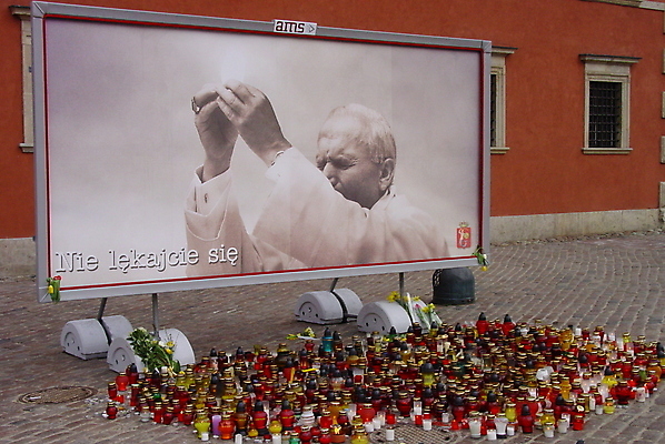 포토 JPG 해외이미지 사람없음 죽음 손전등 성자 성직자 신성 교황 바르샤바 사도궁 해외포토 종교 조명 궁전 바티칸 폴란드 파일형식 이미지허브