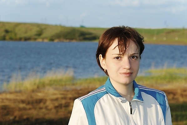 포토 JPG 해외이미지 모델 여자 얼굴 스포츠 백그라운드 장난 청소년 자연 조명 한명 미소 사람 풍경 소녀 성인 초록색 여름 청춘 뷰티 유행 화장품 자유 저수지 피부 턱 생태학 해외포토 1 계절 교육 어린이 컬러 컨셉 표정 신체부위 생태계 파일형식 이미지허브