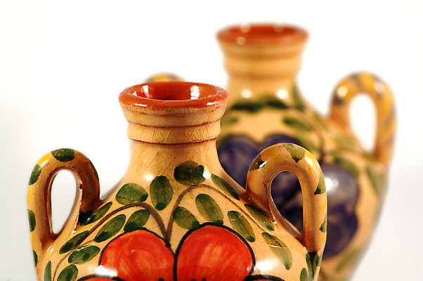 포토 JPG 해외이미지 그릇 손 디자인 꽃잎 꽃 화분 잎 패턴 손잡이 사람없음 장식 초록색 컬러풀 귀여움 꽃병 페인트 흰색 조끼 도자기 원형 입 냄비 컨테이너 함선 점토 팔 수공예 정맥 유리주전자 고립 백자 특징 핸드메이드 해외포토 도형 식물 식기 산업 컬러 컨셉 무늬 배_교통 유리 주전자 신체부위 외투 솥 공예 혈관 파일형식 이미지허브