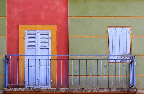 포토 JPG 해외이미지 전통 외관 벽 건축양식 주택 사람없음 건물 컬러풀 프랑스 발코니 시골 그리기 셔터 프랑스어 마르세유 프로방스 해외포토 문자 건축물 건축 유럽 컬러 모션 파일형식 이미지허브