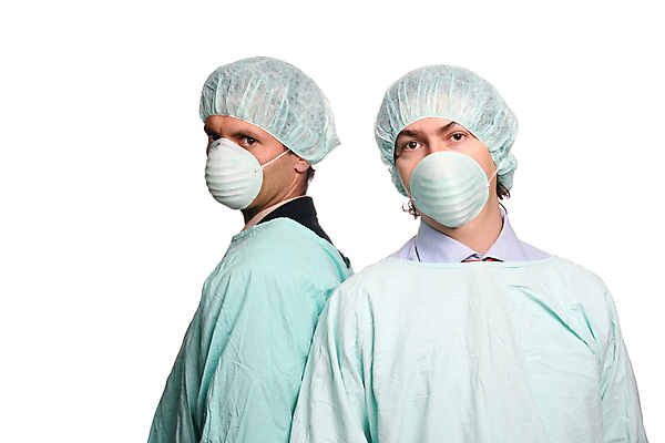 포토 JPG 해외이미지 직업 남자 행복 중년 백그라운드 유니폼 건강 병원 실험 미소 사람 성인 내부 두명 치료 약 건강관리 환자 의사 흰색 수술 실험실 씻기 동료 직원 외과 고립 돌봄 인턴 해외포토 옷 감정 컬러 비즈니스 의학 관계 모션 표정 관리 청결 의료진 파일형식 이미지허브