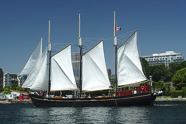 포토 JPG 해외이미지 호수 바다 캐나다 하늘 항해 사람없음 빨간색 물 햇빛 태양 반사 갈색 맑음 흰색 보트 채널 해외포토 자연요소 컬러 북아메리카 배_교통 날씨 파일형식 이미지허브