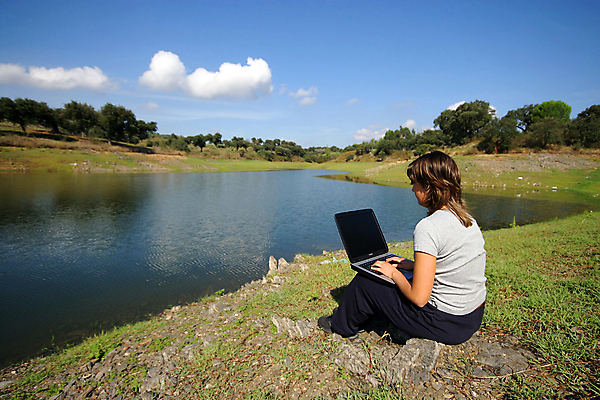 포토 JPG 해외이미지 나무 백인 직업 학생 여자 교육 호수 인터넷 비즈니스 통신 자연 건강 한명 사람 성인 물 노트북 컴퓨터 청춘 뷰티 반사 공책 웹 게임 흰색 업무 그물 서핑 이메일 명상 긍정 온라인 멀티미디어 해외포토 자연요소 서양인 식물 1 컬러 컨셉 놀이 문구용품 전자제품 수상스포츠 작업 생태계 파일형식 이미지허브