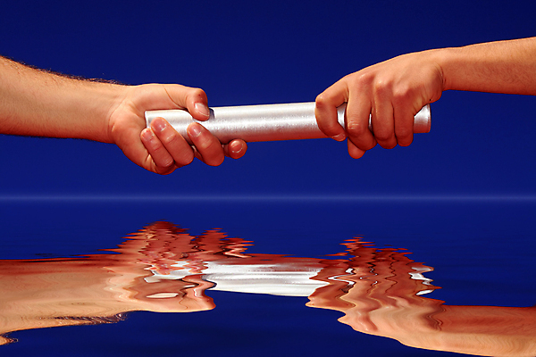 포토 JPG 해외이미지 직업 남자 종이 컨셉 비즈니스 모션 하늘 성공 협력 악수 관리 협상 사람 사람없음 금융 사무실 달리기 세일 믿음 경쟁 블록 거래 키보드 업무 기다림 계주 계약 준비 주기 기회 상업 지휘봉 서명 통과 고용 정중 해외포토 레이스천 감정 손짓 경제 구직 직물 작업 육상스포츠 채용 파일형식 이미지허브