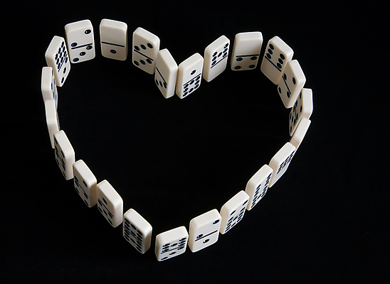 포토 JPG 해외이미지 사랑 사람없음 검은색 흰색 하트 도미노 해외포토 모양 감정 컬러 파일형식 이미지허브