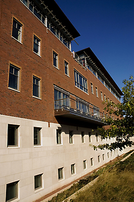 포토 JPG 해외이미지 교육 건축양식 벽돌 사람없음 건물 컬러풀 시설 대학교 공학 해외포토 건축물 건축 컬러 학교 파일형식 이미지허브