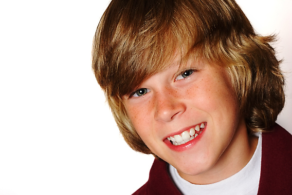 포토 JPG 해외이미지 학생 남자 행복 아들 얼굴 어린이 청소년 건강 한명 미소 웃음 사람 청년 청춘 머리 기쁨 성장 표현 신선 치아 만족 주근깨 세대 남동생 성격 특징 해외포토 1 감정 컨셉 가족 표정 성인 신체부위 점 소화기관 동생 파일형식 이미지허브