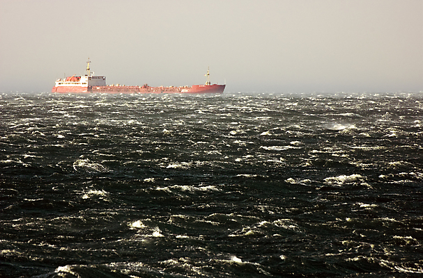 포토 JPG 해외이미지 파도 바다 모션 자연 바람 날씨 항해 사람없음 물 어둠 힘 거품 흐름 에너지 거친 보트 위험 상인 폭풍 폭풍우 해외포토 자연요소 컨셉 배_교통 비_날씨 자연재해 생태계 파일형식 이미지허브