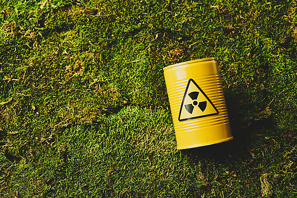 포토 JPG 스튜디오촬영 실내 사람없음 하이앵글 오염 위험물 위험 땅 드럼통 원자력 방사능 원자력발전기호 토양오염 피폭 국내포토 기호 뷰포인트 컨셉 내부 에너지 환경오염 파일형식