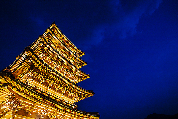 포토 JPG 공원 로우앵글 밤하늘 풍경 사람없음 야외 야간 경상북도 김천 목탑 국내포토 자연요소 공공시설 뷰포인트 하늘 탑 경상도 파일형식