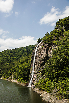 포토 JPG 주간 구름 호수 자연 풍경 사람없음 야외 폭포 숲 전라남도 담양 국내포토 자연요소 전라도 생태계 파일형식