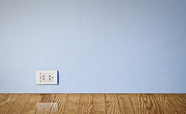 포토 JPG 해외이미지 선 벽 백그라운드 벽지 바닥 주택 사람없음 내부 목재 파란색 힘 기계 장비 에너지 흰색 네트워크 콘센트 플러그 연결 질감 심플 철사 타입 더블 수목 옛날 전압 현재 공급 해외포토 나무 컬러 컨셉 재료 건물 파일형식 이미지허브