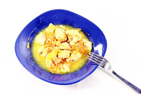 포토 JPG 해외이미지 접시 음식 조류 육류 사람없음 저녁식사 치킨 당근 준비 암탉 해외포토 동물 식기 식재료 뿌리채소 식사 닭 암컷 닭고기요리 파일형식 이미지허브