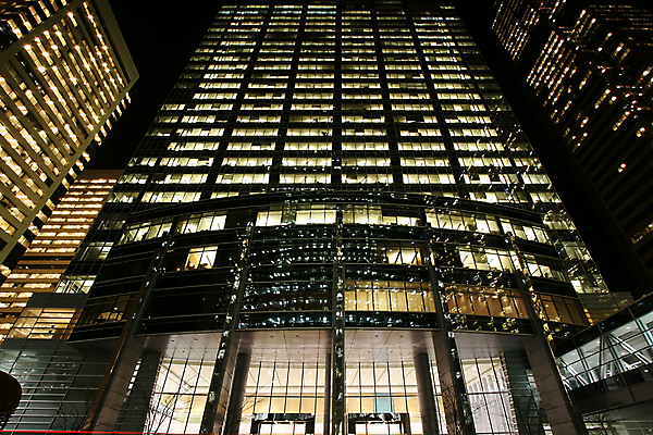 포토 JPG 해외이미지 비즈니스 건축양식 창문 유리 하늘 성공 휴가 새로움 직장 사람없음 건물 금융 빛 사무실 반사 노란색 탑 고층빌딩 성장 도시 시간 재산 도심 야간 큼 정사각형 상승 네온 지역 스카이라인 빛망울 철강 콘크리트 해외포토 자연요소 도형 건축물 건축 컬러 컨셉 회사 재질 빌딩 경제 크기 파일형식 이미지허브