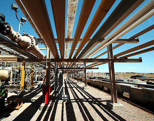 포토 JPG 해외이미지 산업 선 그림자 서기 사람없음 야외 빛 쌓기 힘 흐름 에너지 견과류 기름 오브젝트 파이프 볼트 연료 가스 흙더미 세대 내추럴 파이프라인 해외포토 음식 컨셉 모션 흙 공구 파이프_관 파일형식 더미 이미지허브