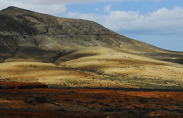 포토 JPG 해외이미지 모래 섬 하늘 휴가 산 따뜻함 사람없음 야외 파란색 흙 사막 정상 언덕 암초 해외포토 컬러 파일형식 이미지허브