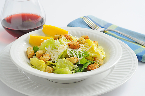 포토 JPG 해외이미지 음식 치즈 건강 사람없음 와인 샐러드 사발 맛 상추 레몬 크루통 해외포토 빵 컨셉 채소 과일 유제품 주류 사기그릇 파일형식 이미지허브