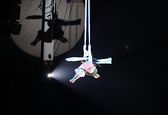 포토 JPG 해외이미지 사람없음 경기장 공연 기쁨 서커스 체조선수 곡예사 해외포토 직업 감정 스포츠시설 운동선수 이벤트 체조 파일형식 이미지허브