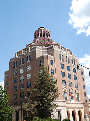 포토 JPG 해외이미지 나무 구름 하늘 사람없음 건물 여름 사무실 바위 도시 업무 타운 정부 해외포토 자연요소 식물 건축물 계절 비즈니스 돌_바위 작업 파일형식 이미지허브