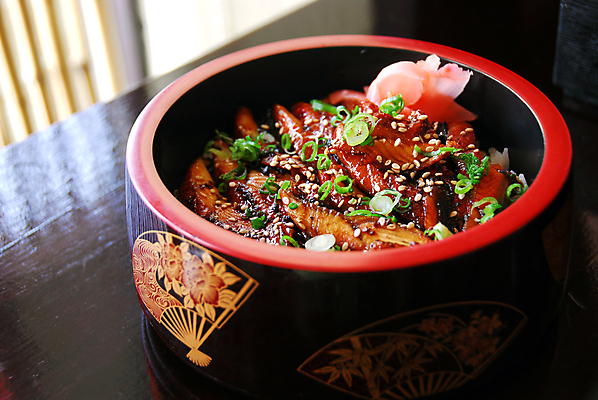 포토 JPG 해외이미지 양파 실내 사람없음 해물요리 고급 바비큐 장어 해외포토 음식 컨셉 채소 어류 내부 해산물 파일형식 이미지허브