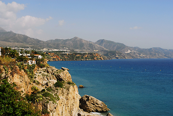 포토 JPG 해외이미지 나무 유럽 모래 바다 여행 자연 하늘 휴가 휴식 산 따뜻함 손바닥 사람없음 물 파란색 맑음 뜨거움 스페인 빌라 언덕 내추럴 해외포토 자연요소 식물 손 나라 컬러 컨셉 날씨 주택 생태계 파일형식 이미지허브