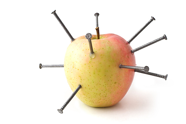 포토 JPG 해외이미지 음식 컨셉 과일 자연 건강 사람없음 금속 못 사과 철 오브젝트 날것 비타민 고립 해외포토 재질 공구 생태계 영양소 파일형식 이미지허브