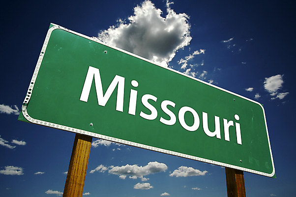 포토 JPG 해외이미지 도로 컨셉 추상 광고판 사람없음 초록색 미국 표지판 메시지 선택 방향 교차로 사인 도로표지판 공지사항 방법 해외포토 길 컬러 북아메리카 무늬 교통시설 알림판 판 파일형식 이미지허브