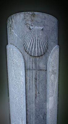 포토 JPG 해외이미지 도로 길 여행 십자가 사람없음 어둠 회색 정보 프랑스 껍질 바위 스페인 방향 사인 루트 방법 산티아고 순례 순례자 콘크리트 해외포토 유럽 컬러 교통시설 돌_바위 파일형식 이미지허브