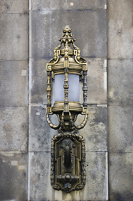 포토 JPG 해외이미지 가로등 자연 유리 미술 사람없음 빛 햇빛 평화 귀여움 어둠 침묵 골동품 램프 도시 오브젝트 문학 해외포토 공공시설 컨셉 재질 문화예술 조명 태양 소리 생태계 파일형식 이미지허브