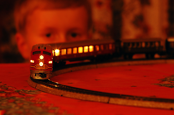 포토 JPG 해외이미지 모델 산업 여행 크리스마스 겨울 창문 교통시설 모션 노르웨이 소년 사람없음 빛 장난감 머리 금속 기차 화물 램프 철 잠금 트랙 승객 엔진 정비공 미니 선로 옛날 철강 해외포토 계절 기념일 남자 유럽 어린이 육상교통 교통 재질 조명 대중교통 신체부위 운송업 기술자 시설 보안 파일형식 이미지허브