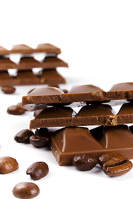 포토 JPG 해외이미지 커피 음료 음식 조각 백그라운드 재료 디저트 콩 사탕 씨앗 사람없음 갈색 쌓기 초콜릿 검은색 어둠 블록 카페 우유 흰색 달콤 맛 낟알 설탕 굽기 먹기 향신료 냄새 아로마 향 에스프레소 코코아 흙더미 내추럴 깨짐 모카 아랍어 카페인 해외포토 식물 컬러 컨셉 모션 유제품 곡류 상점 흙 구이 향미료 파일형식 더미 이미지허브