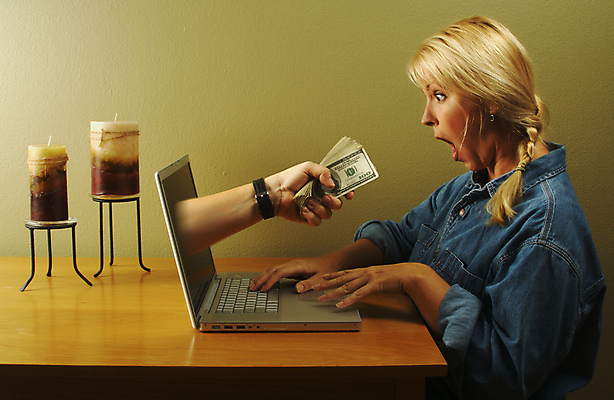 포토 JPG 해외이미지 서양인 손 여자 지폐 돈 초 실내 한명 상반신 성인 옆모습 신체부위 금융 경제 노트북 달러 놀람 비즈니스우먼 주기 외화 이익 양초꽂이 성인여자한명만 해외포토 외국인 1 감정 뷰포인트 비즈니스 모션 표정 사람 내부 전자제품 직장인 재산 꽂이 여자한명만 성인여자만 파일형식 이미지허브