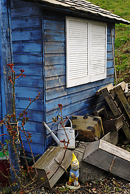 포토 JPG 해외이미지 사람없음 목재 파란색 마을 정원 봄 수확 도구 공구 시골 원예 헛간 심기 정물화 해외포토 나무 계절 컬러 농업 재료 모션 취미 그림 저장고 파일형식 이미지허브