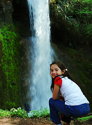 포토 JPG 해외이미지 나무 여자 딸 행복 얼굴 어린이 여행 백그라운드 의자 가족 자연 놀이 휴가 휴식 요정 건강 한명 사람 목재 물 강 봄 활발 폭포 기쁨 흐름 시골 아기 신선 개울 떨어짐 시원함 걸음마 파라다이스 스플래쉬 해외포토 자연요소 식물 1 계절 감정 가구 컨셉 재료 관계 모션 신체부위 생태계 파일형식 이미지허브