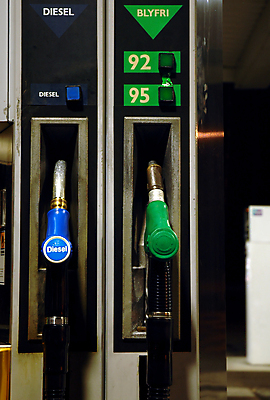 포토 JPG 해외이미지 주간 종류 사람없음 야외 꽂음 주유기 주유소 주유건 해외포토 자연요소 기계 주유 파일형식 이미지허브