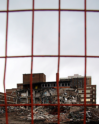 포토 JPG 해외이미지 산업 벽 창문 공장 하늘 미래 새로움 사람없음 노란색 검은색 힘 장비 업무 발굴 팔 무거움 진행 교체 단절 땅파기 옛날 파멸 해외포토 컬러 컨셉 공업 신체부위 작업 무게 파일형식 소멸 이미지허브